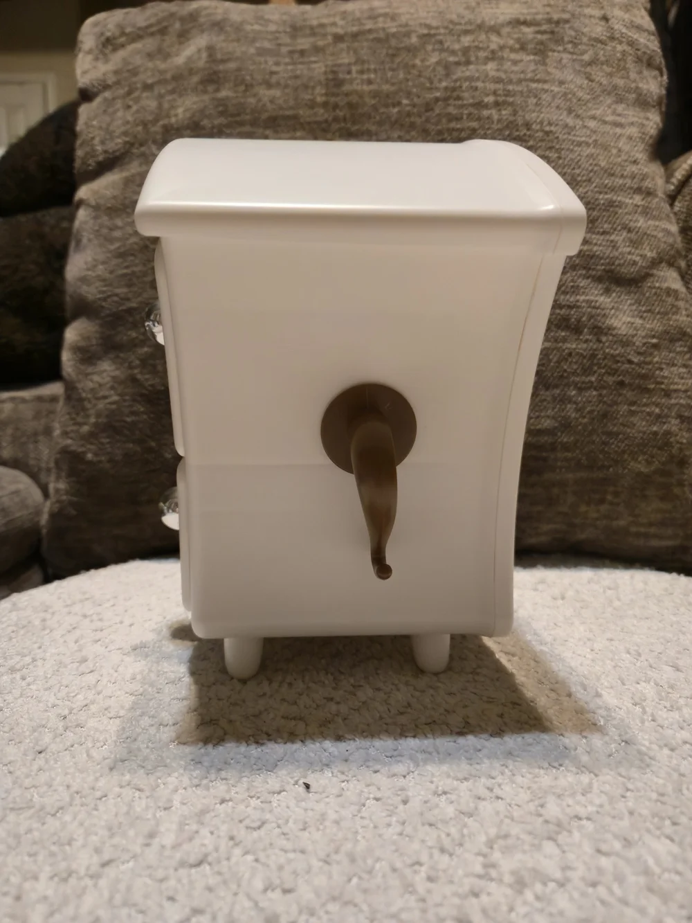 Whimsical Anthropomorphic Leaning Mini Desktop Organizer NIB